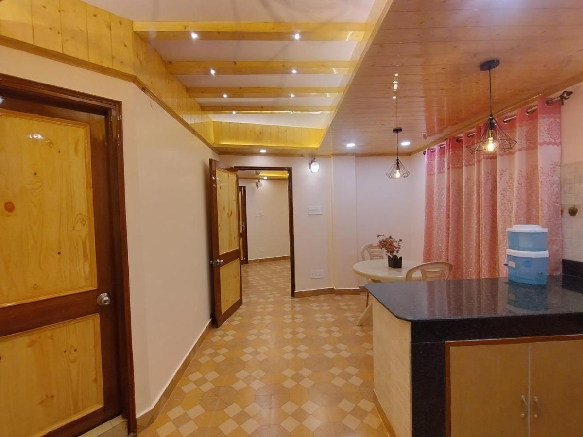Vintage Woods Inn Шимла Экстерьер фото