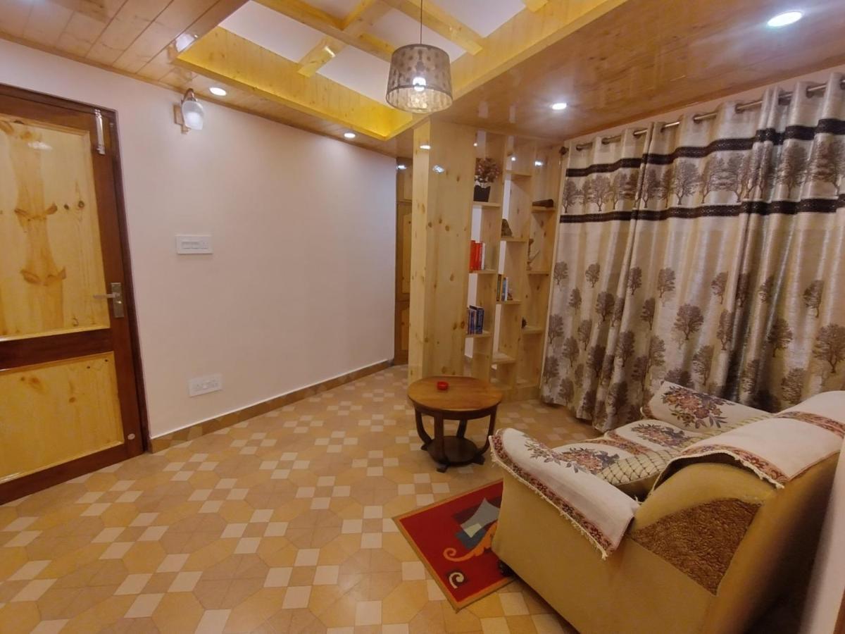 Vintage Woods Inn Шимла Экстерьер фото
